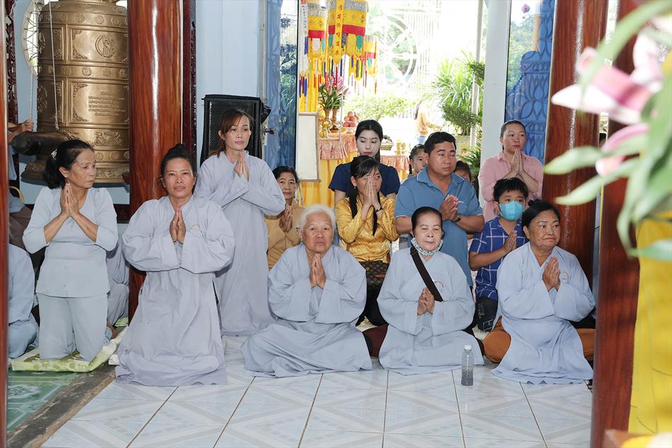 3 NGHI THỨC KHAI KINH, CÚNG NGỌ 3 NGHI THỨC KHAI KINH, CÚNG NGỌ