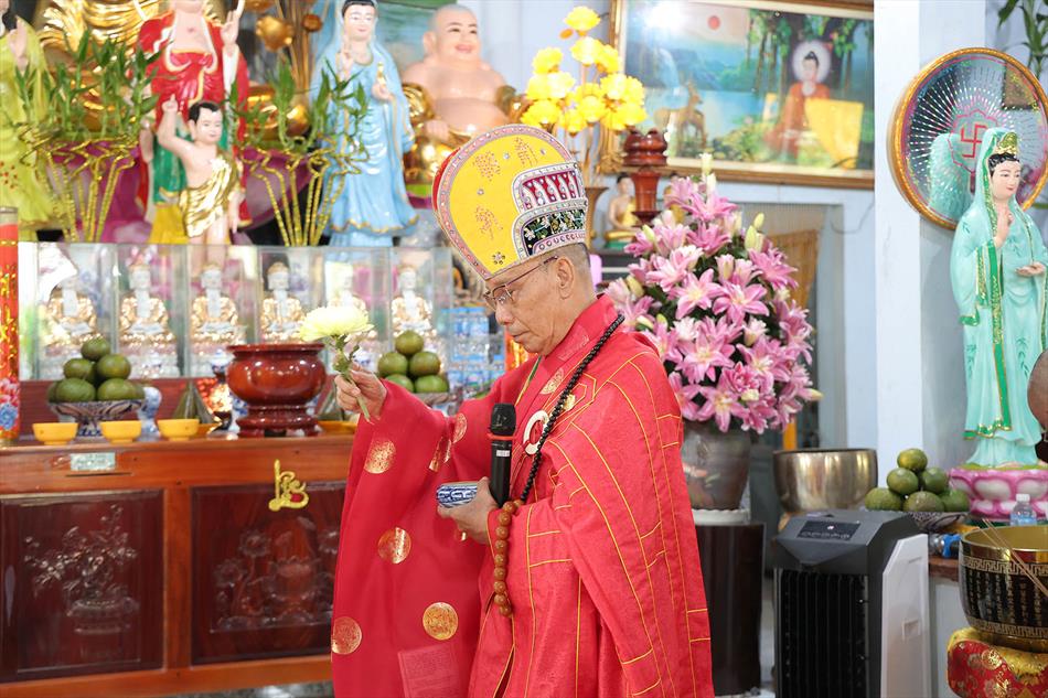 3 NGHI THỨC KHAI KINH, CÚNG NGỌ 3 NGHI THỨC KHAI KINH, CÚNG NGỌ