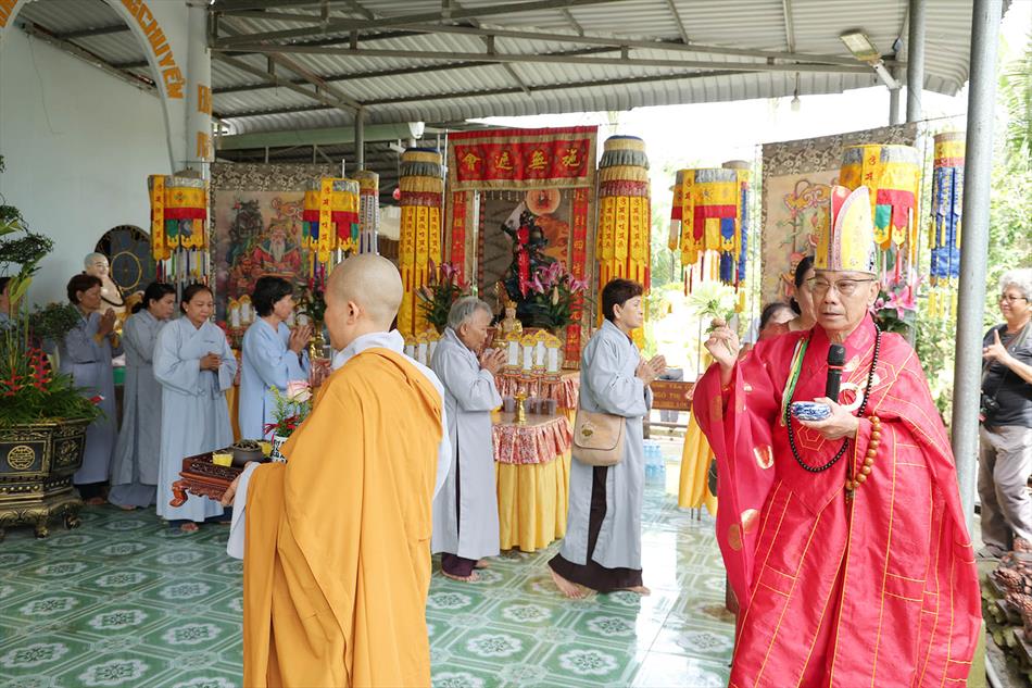 3 NGHI THỨC KHAI KINH, CÚNG NGỌ 3 NGHI THỨC KHAI KINH, CÚNG NGỌ