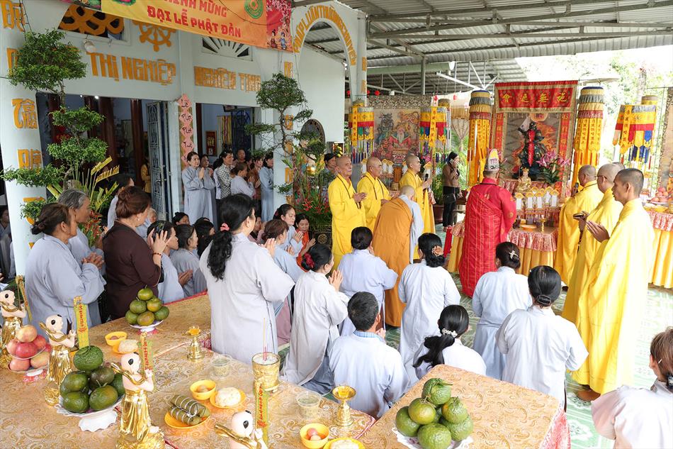 3 NGHI THỨC KHAI KINH, CÚNG NGỌ 3 NGHI THỨC KHAI KINH, CÚNG NGỌ