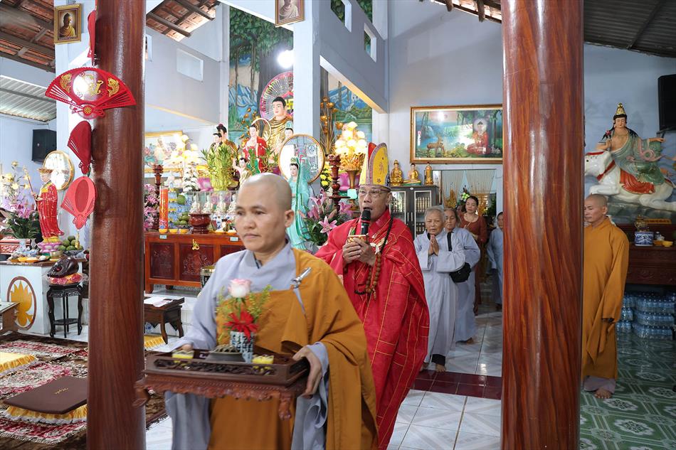3 NGHI THỨC KHAI KINH, CÚNG NGỌ 3 NGHI THỨC KHAI KINH, CÚNG NGỌ