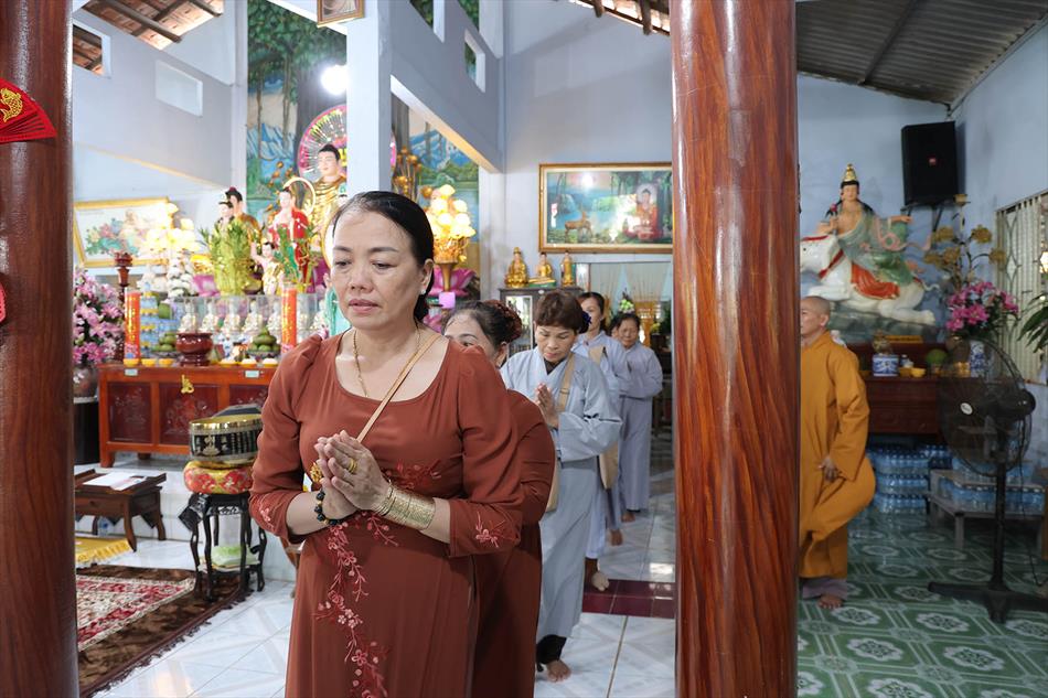 3 NGHI THỨC KHAI KINH, CÚNG NGỌ 3 NGHI THỨC KHAI KINH, CÚNG NGỌ