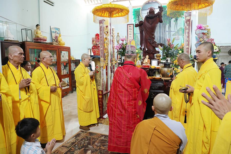 3 NGHI THỨC KHAI KINH, CÚNG NGỌ 3 NGHI THỨC KHAI KINH, CÚNG NGỌ