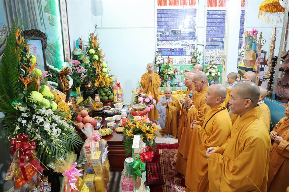 1 THẮP HƯƠNG TƯỞNG NIỆM 1 THẮP HƯƠNG TƯỞNG NIỆM