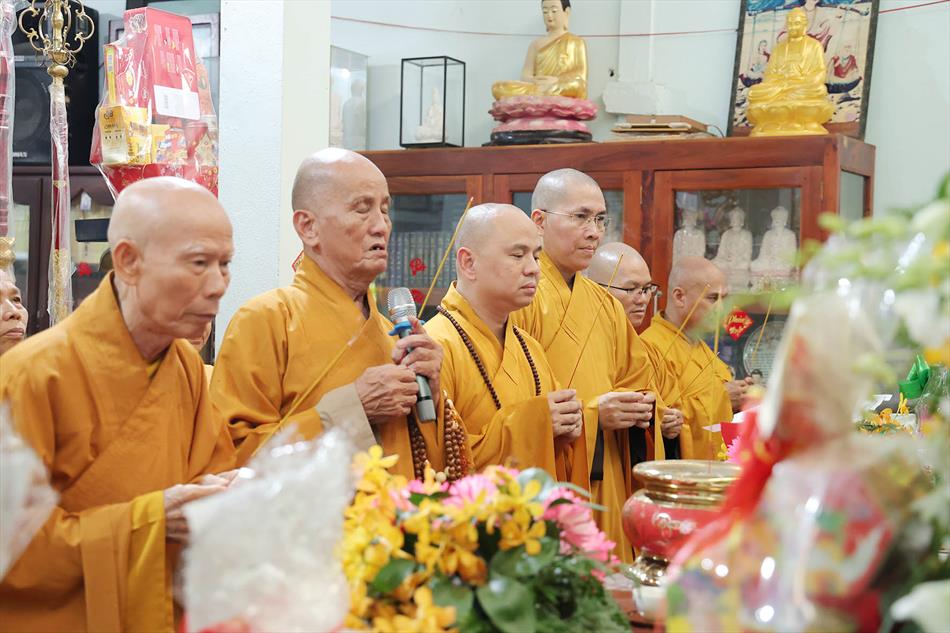 1 THẮP HƯƠNG TƯỞNG NIỆM 1 THẮP HƯƠNG TƯỞNG NIỆM