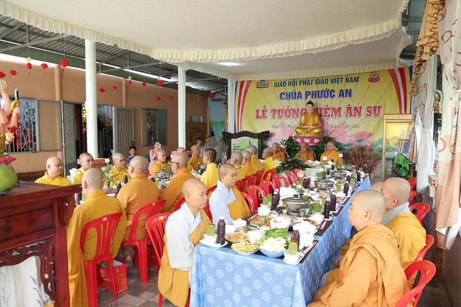 2 CÚNG DƯỜNG TRAI TĂNG 2 CÚNG DƯỜNG TRAI TĂNG