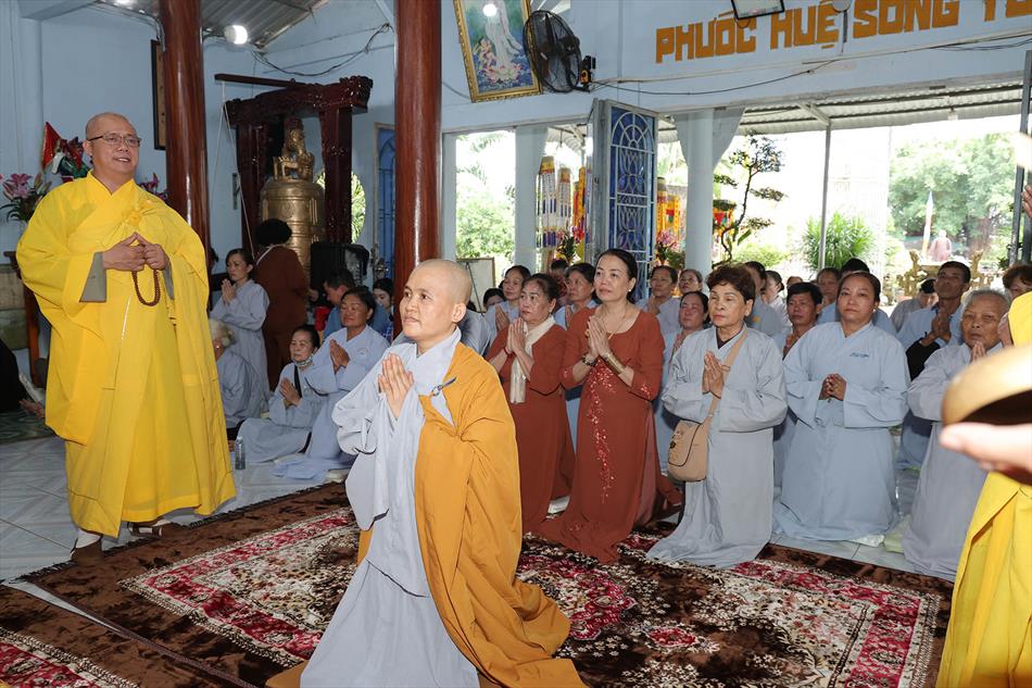 3 NGHI THỨC KHAI KINH, CÚNG NGỌ 3 NGHI THỨC KHAI KINH, CÚNG NGỌ