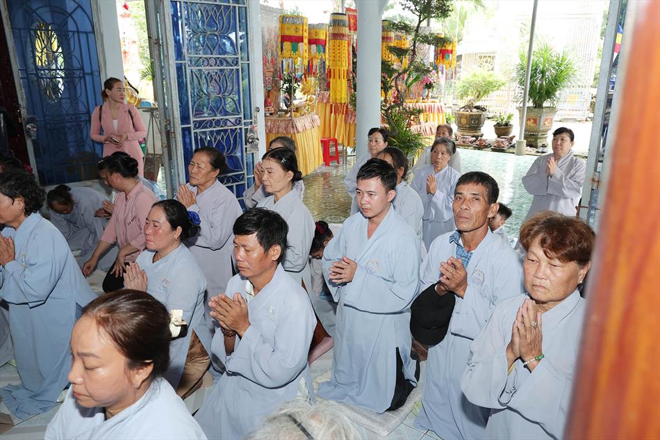 3 NGHI THỨC KHAI KINH, CÚNG NGỌ 3 NGHI THỨC KHAI KINH, CÚNG NGỌ