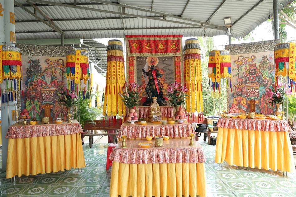 3 NGHI THỨC KHAI KINH, CÚNG NGỌ 3 NGHI THỨC KHAI KINH, CÚNG NGỌ