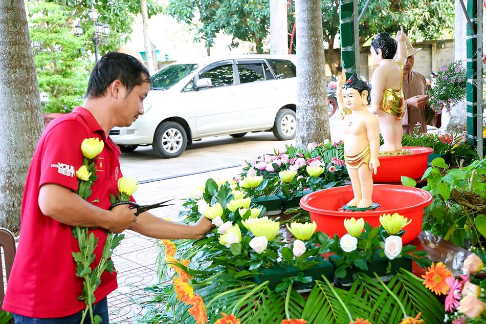 2 KHÔNG GIAN TẮM PHẬT 2 KHÔNG GIAN TẮM PHẬT