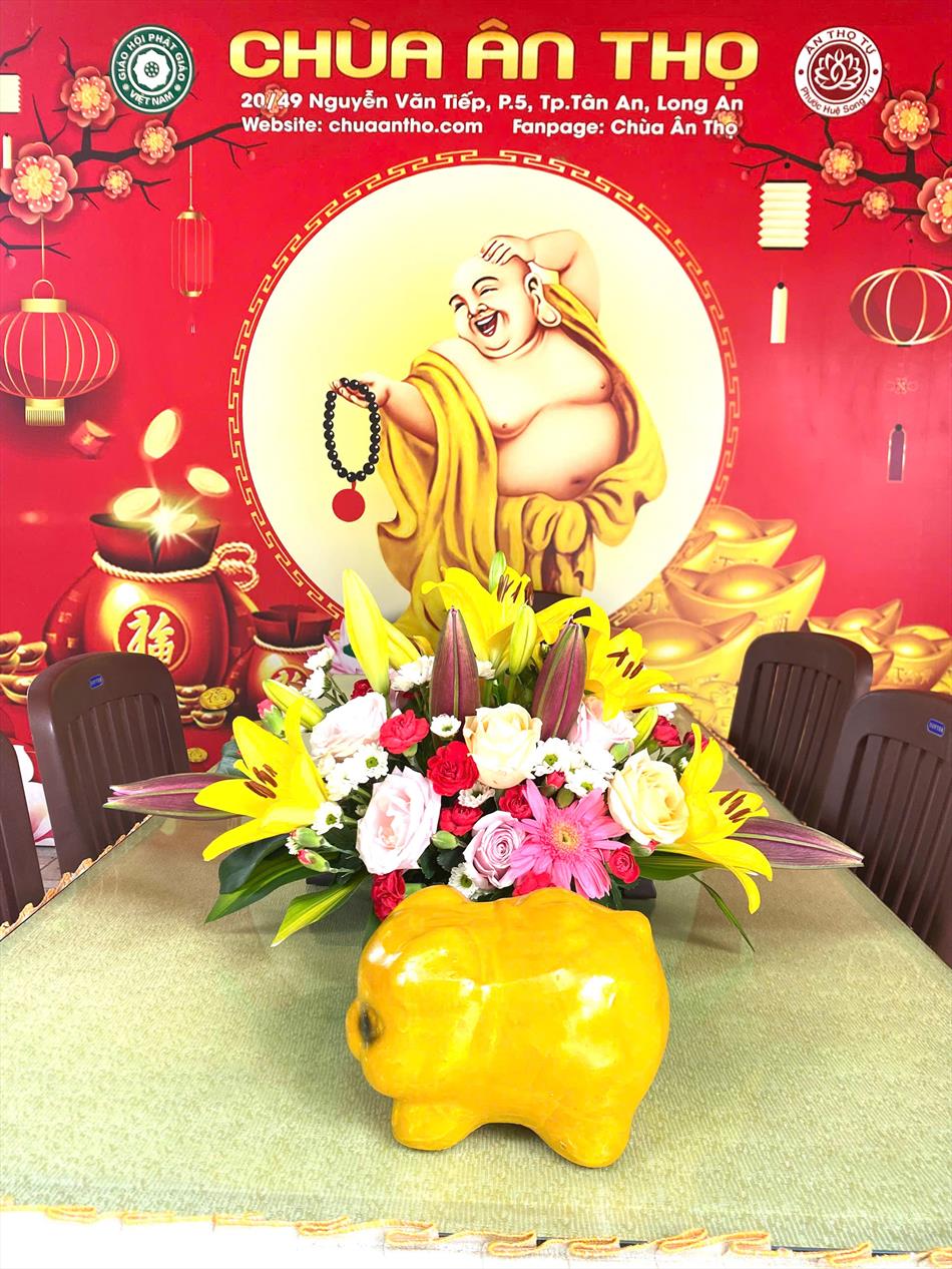1 HEO ĐẤT MÀU VÀNG SẴN SÀNG 1 HEO ĐẤT MÀU VÀNG SẴN SÀNG