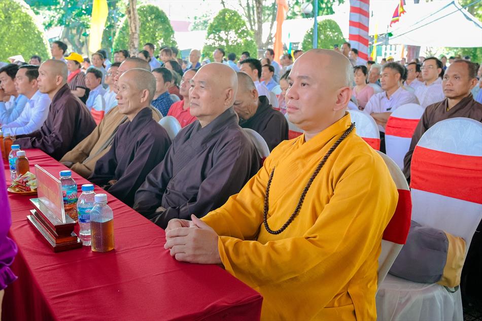 TRANG NGHIÊM LỄ CÚNG TRANG NGHIÊM LỄ CÚNG