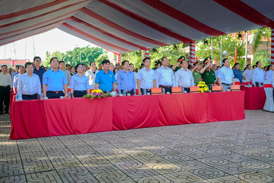 TRANG NGHIÊM LỄ CÚNG TRANG NGHIÊM LỄ CÚNG