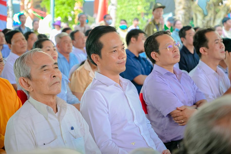 TRANG NGHIÊM LỄ CÚNG TRANG NGHIÊM LỄ CÚNG