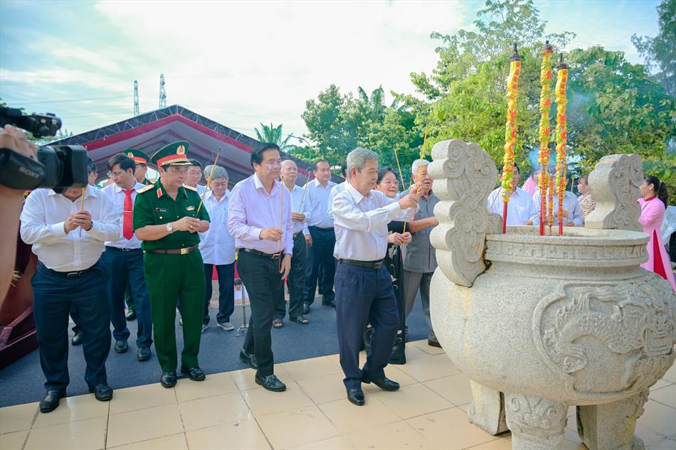 TRANG NGHIÊM LỄ CÚNG TRANG NGHIÊM LỄ CÚNG