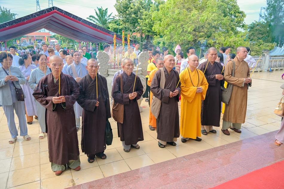 TRANG NGHIÊM LỄ CÚNG TRANG NGHIÊM LỄ CÚNG