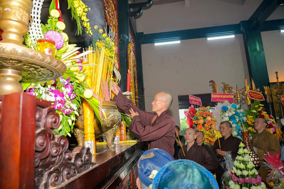 TRANG NGHIÊM LỄ CÚNG TRANG NGHIÊM LỄ CÚNG