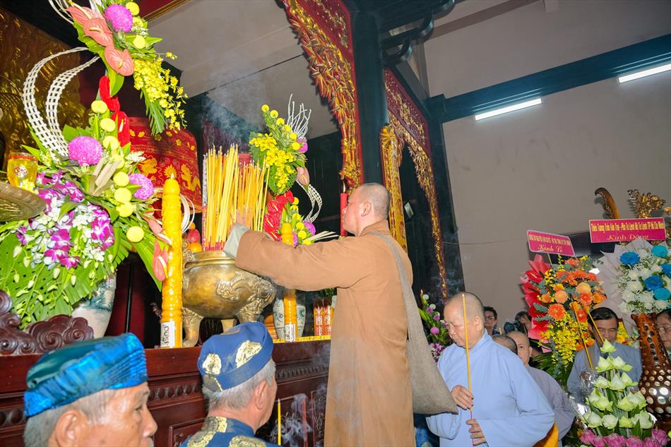 TRANG NGHIÊM LỄ CÚNG TRANG NGHIÊM LỄ CÚNG