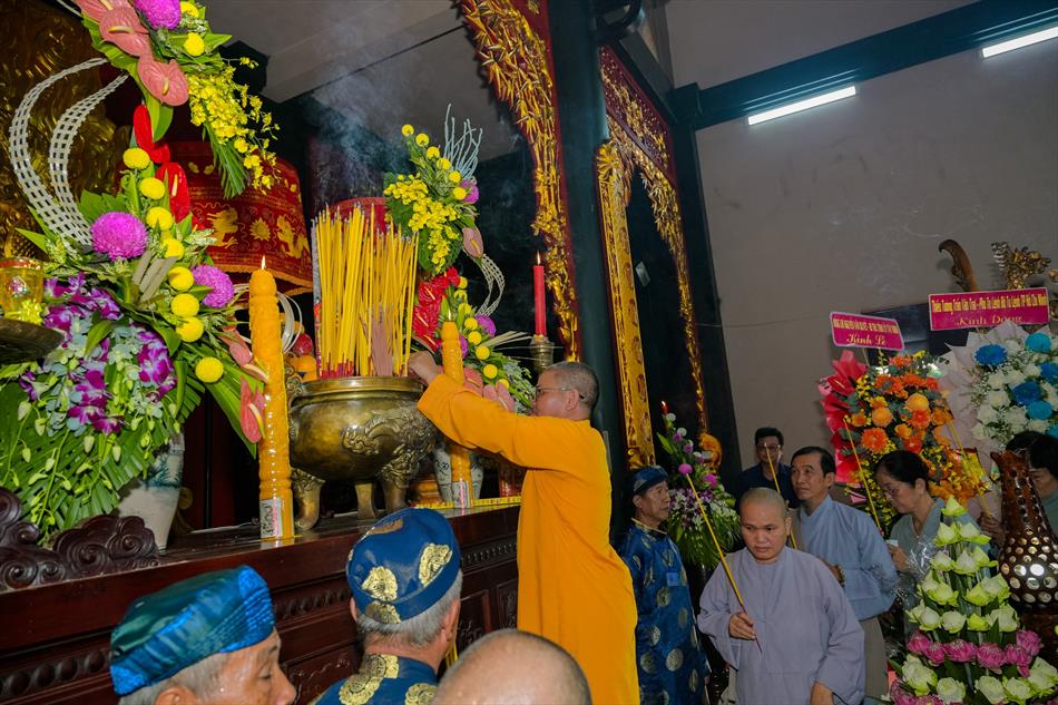 TRANG NGHIÊM LỄ CÚNG TRANG NGHIÊM LỄ CÚNG