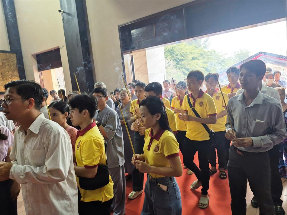 TRANG NGHIÊM LỄ CÚNG TRANG NGHIÊM LỄ CÚNG