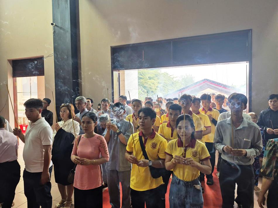 TRANG NGHIÊM LỄ CÚNG TRANG NGHIÊM LỄ CÚNG