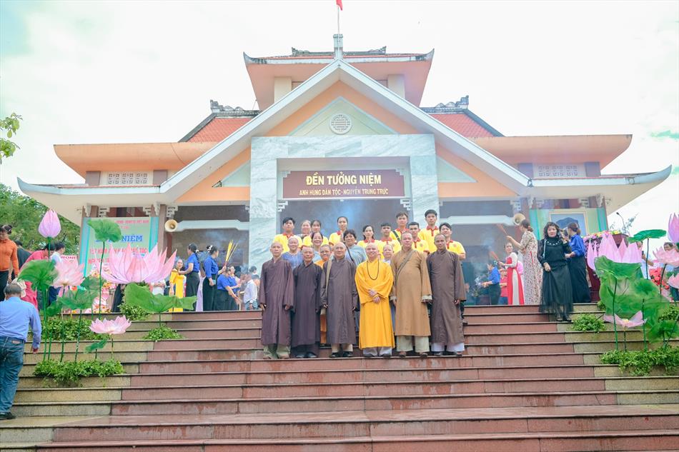 TRANG NGHIÊM LỄ CÚNG TRANG NGHIÊM LỄ CÚNG