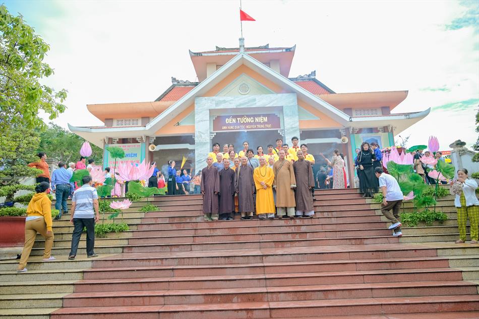 TRANG NGHIÊM LỄ CÚNG TRANG NGHIÊM LỄ CÚNG