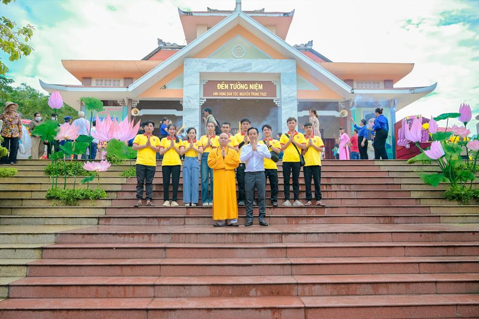 TRANG NGHIÊM LỄ CÚNG TRANG NGHIÊM LỄ CÚNG