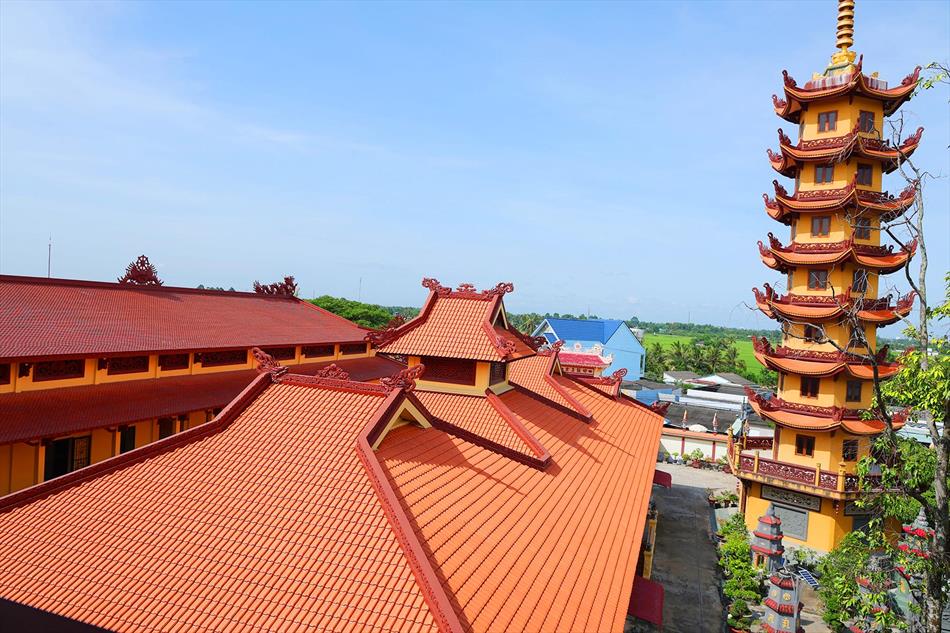 Đại đức Thích Lệ Ngôn thuyết giảng tại trường hạ tổ đình Kim Cang