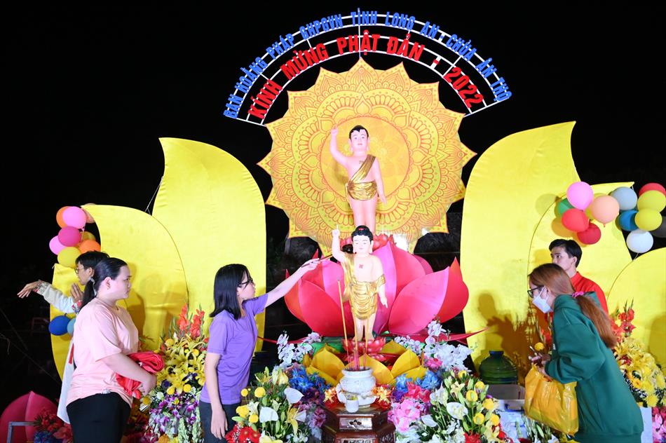 Đại Lễ Hoa Đăng Phật Đản 2022 Chùa Ân Thọ