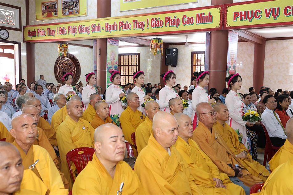 1 ĐẠI LỄ TRANG NGHIÊM 1 ĐẠI LỄ TRANG NGHIÊM