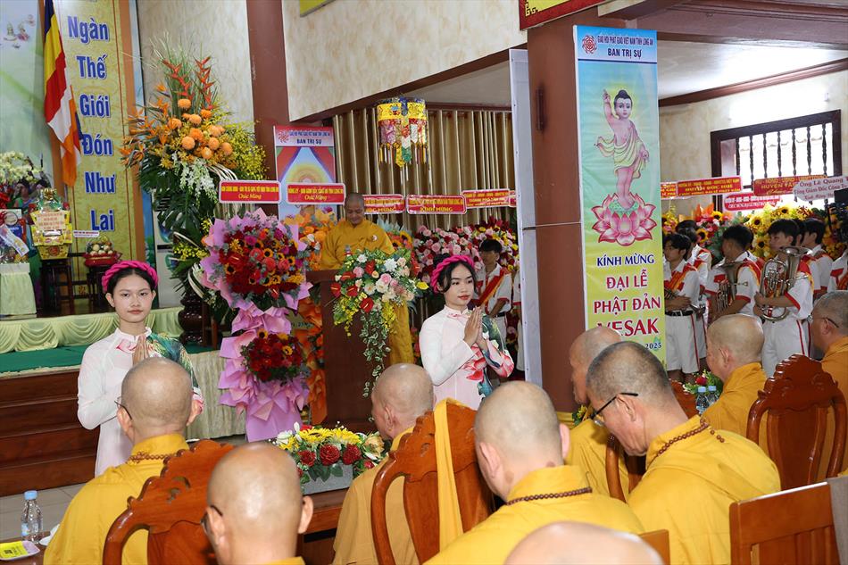 1 ĐẠI LỄ TRANG NGHIÊM 1 ĐẠI LỄ TRANG NGHIÊM