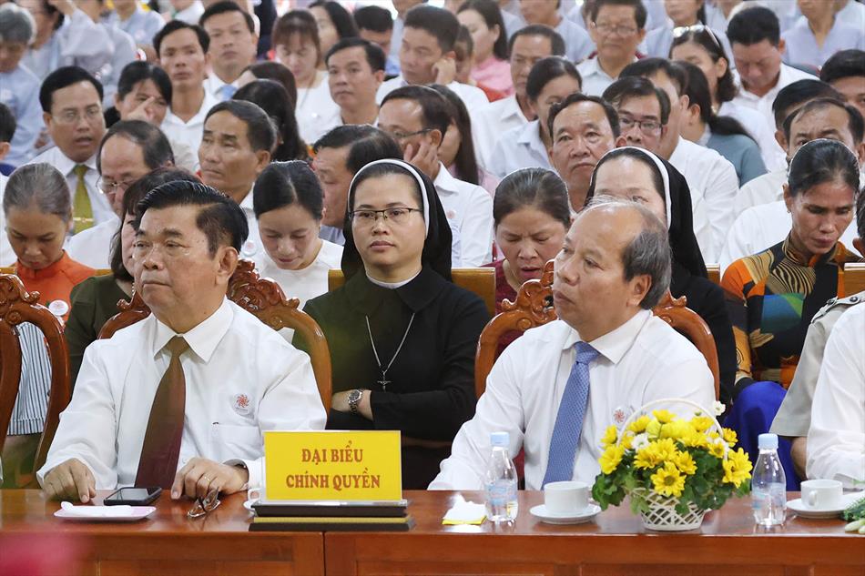 1 ĐẠI LỄ TRANG NGHIÊM 1 ĐẠI LỄ TRANG NGHIÊM