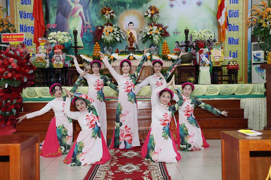 1 ĐẠI LỄ TRANG NGHIÊM 1 ĐẠI LỄ TRANG NGHIÊM