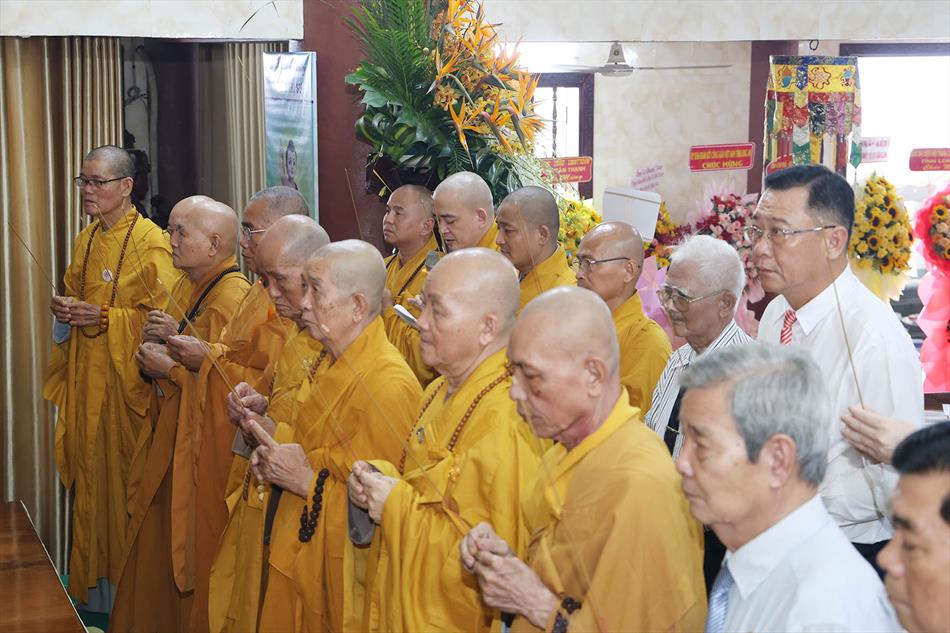 1 ĐẠI LỄ TRANG NGHIÊM 1 ĐẠI LỄ TRANG NGHIÊM