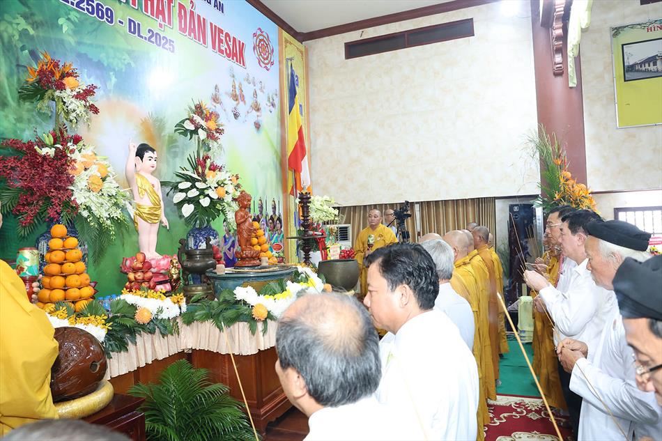 1 ĐẠI LỄ TRANG NGHIÊM 1 ĐẠI LỄ TRANG NGHIÊM