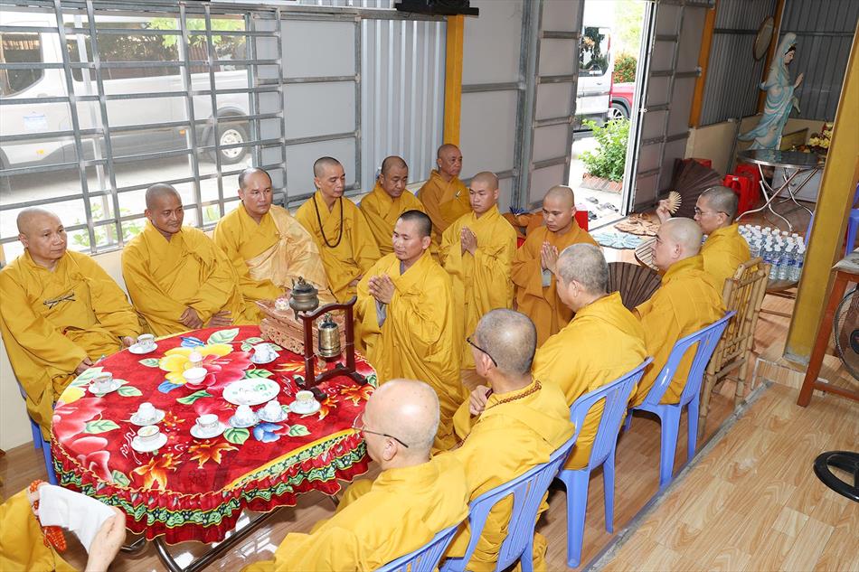 6 THỈNH SƯ 6 THỈNH SƯ