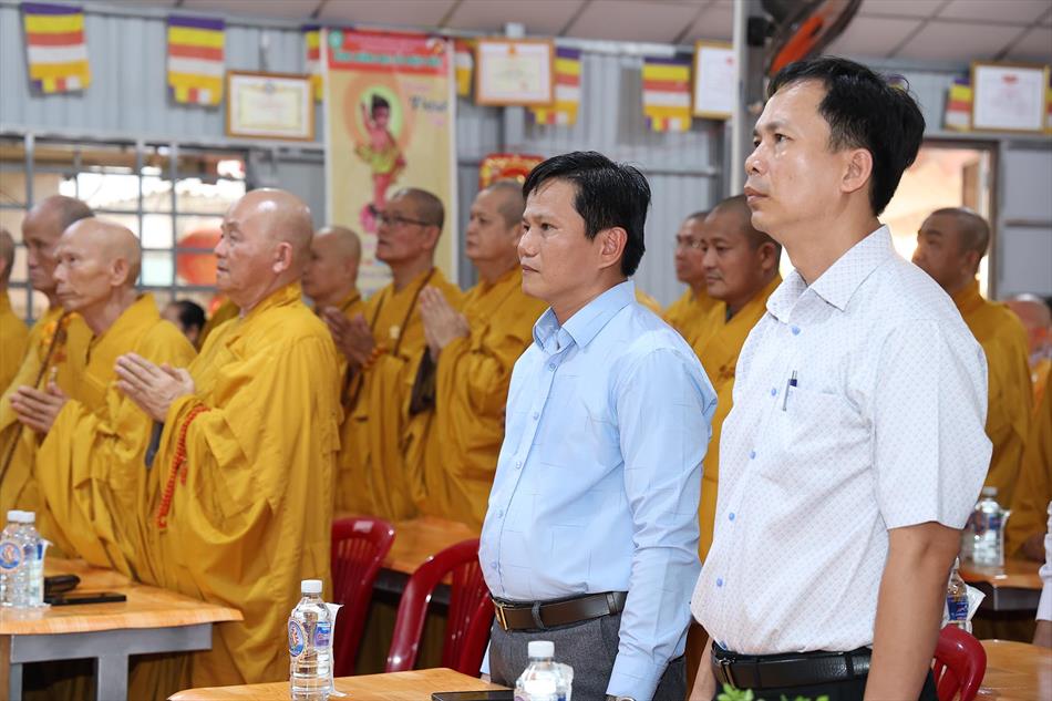 1 BUỔI LỄ DIỄN RA TRANG NGHIÊM THANH TỊNH 1 BUỔI LỄ DIỄN RA TRANG NGHIÊM THANH TỊNH