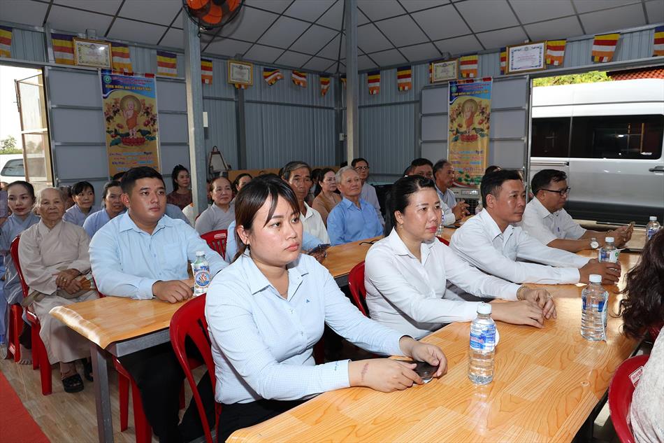 1 BUỔI LỄ DIỄN RA TRANG NGHIÊM THANH TỊNH 1 BUỔI LỄ DIỄN RA TRANG NGHIÊM THANH TỊNH
