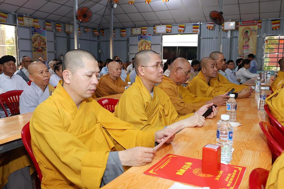 1 BUỔI LỄ DIỄN RA TRANG NGHIÊM THANH TỊNH 1 BUỔI LỄ DIỄN RA TRANG NGHIÊM THANH TỊNH