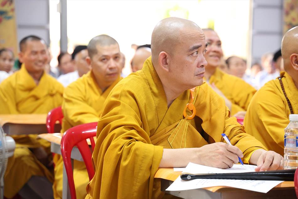1 BUỔI LỄ DIỄN RA TRANG NGHIÊM THANH TỊNH 1 BUỔI LỄ DIỄN RA TRANG NGHIÊM THANH TỊNH