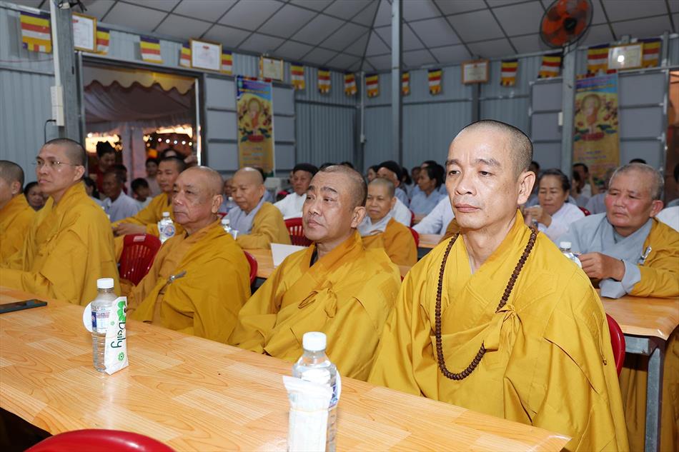1 BUỔI LỄ DIỄN RA TRANG NGHIÊM THANH TỊNH 1 BUỔI LỄ DIỄN RA TRANG NGHIÊM THANH TỊNH