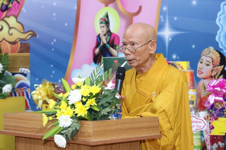 1 BUỔI LỄ DIỄN RA TRANG NGHIÊM THANH TỊNH 1 BUỔI LỄ DIỄN RA TRANG NGHIÊM THANH TỊNH