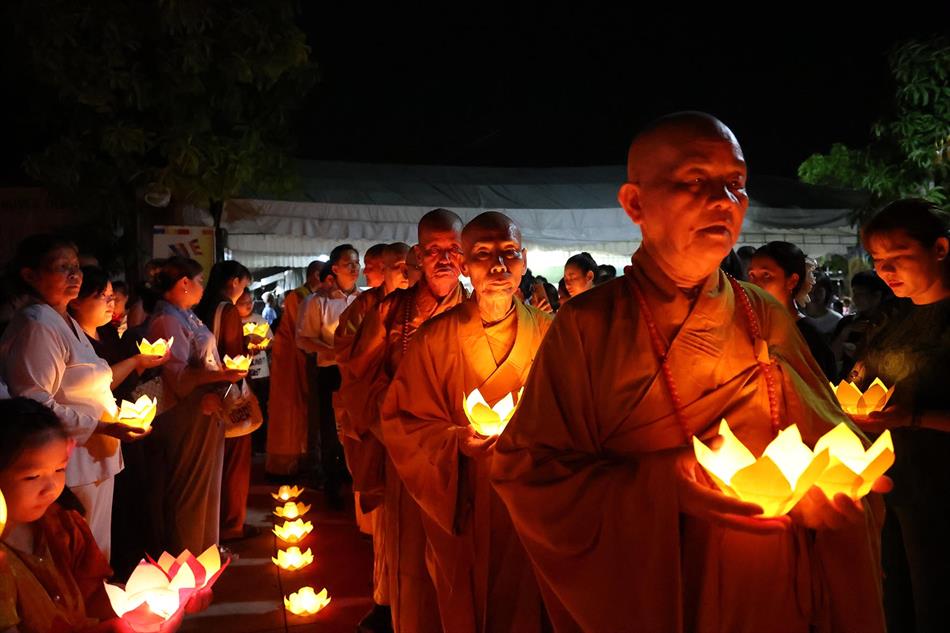 5 HOA ĐĂNG LUNG LINH 5 HOA ĐĂNG LUNG LINH