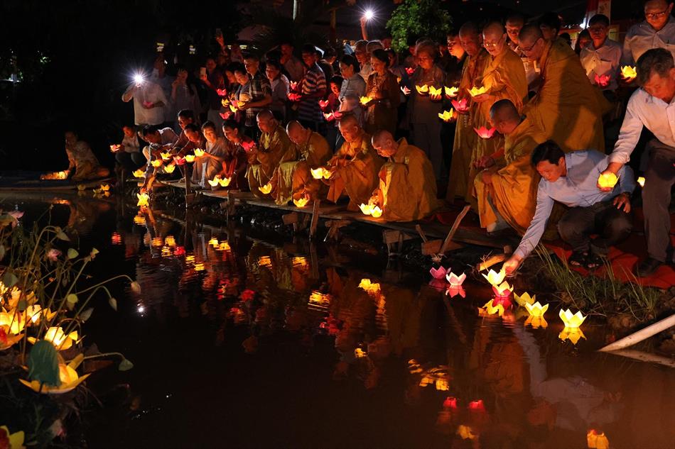 5 HOA ĐĂNG LUNG LINH 5 HOA ĐĂNG LUNG LINH