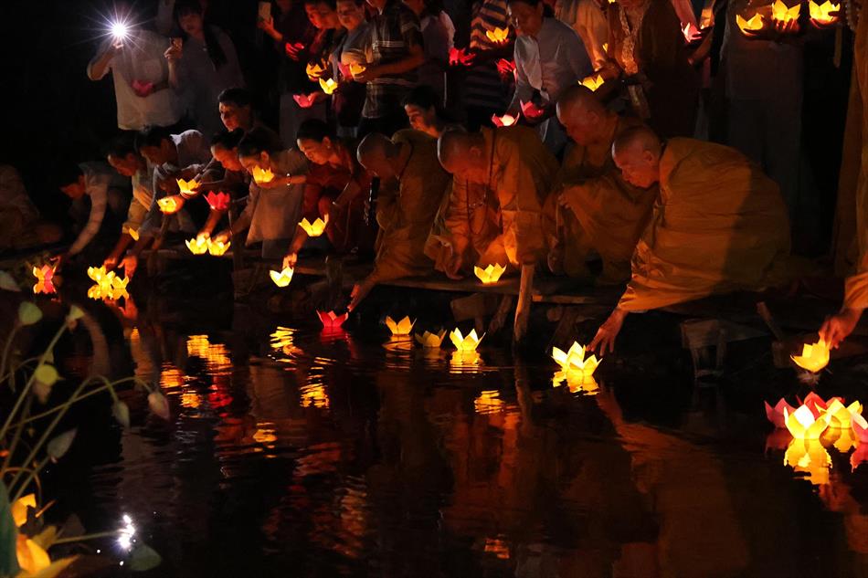 5 HOA ĐĂNG LUNG LINH 5 HOA ĐĂNG LUNG LINH