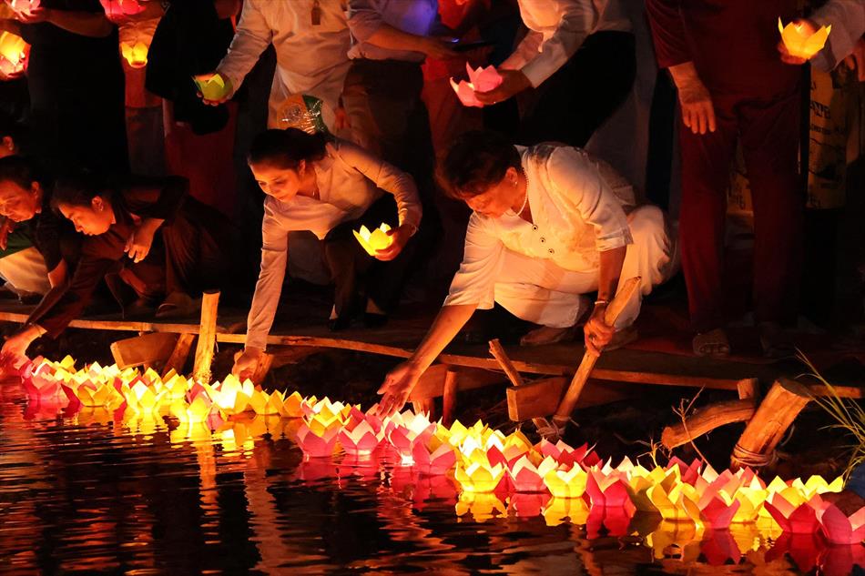 5 HOA ĐĂNG LUNG LINH 5 HOA ĐĂNG LUNG LINH
