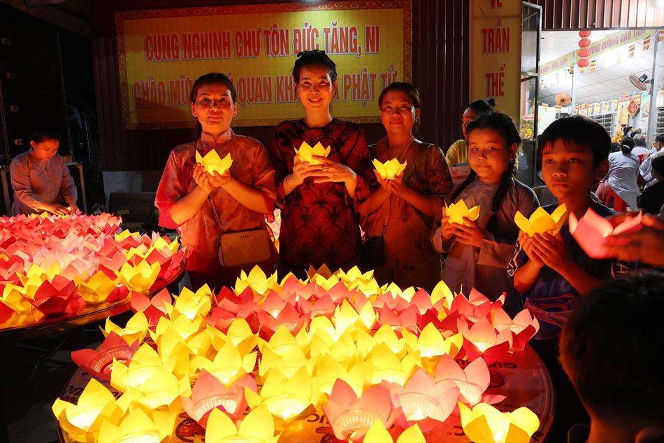 5 HOA ĐĂNG LUNG LINH 5 HOA ĐĂNG LUNG LINH