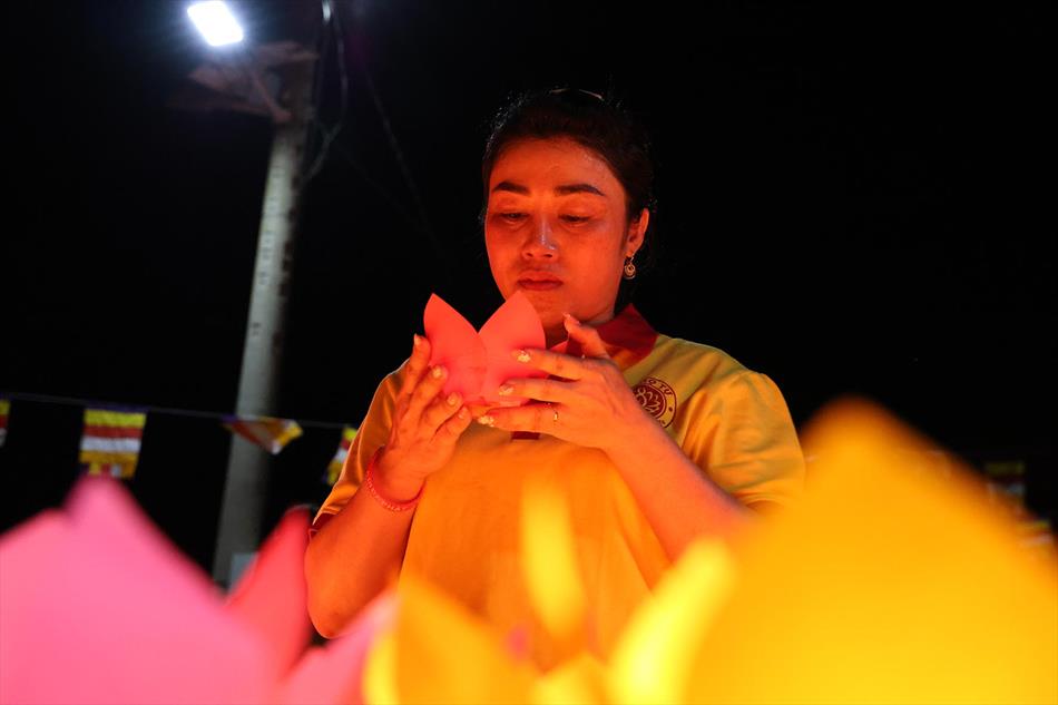 5 HOA ĐĂNG LUNG LINH 5 HOA ĐĂNG LUNG LINH