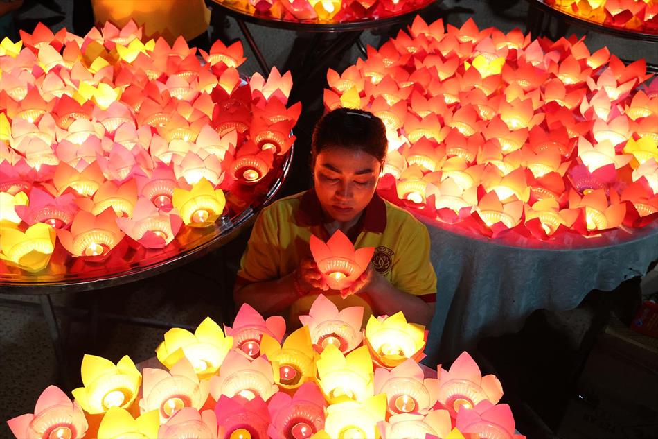 5 HOA ĐĂNG LUNG LINH 5 HOA ĐĂNG LUNG LINH